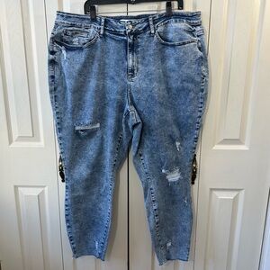 Judy Blue Skinny Fit Acid Mineral Wash Distressed Jeans Women’s Size 24W